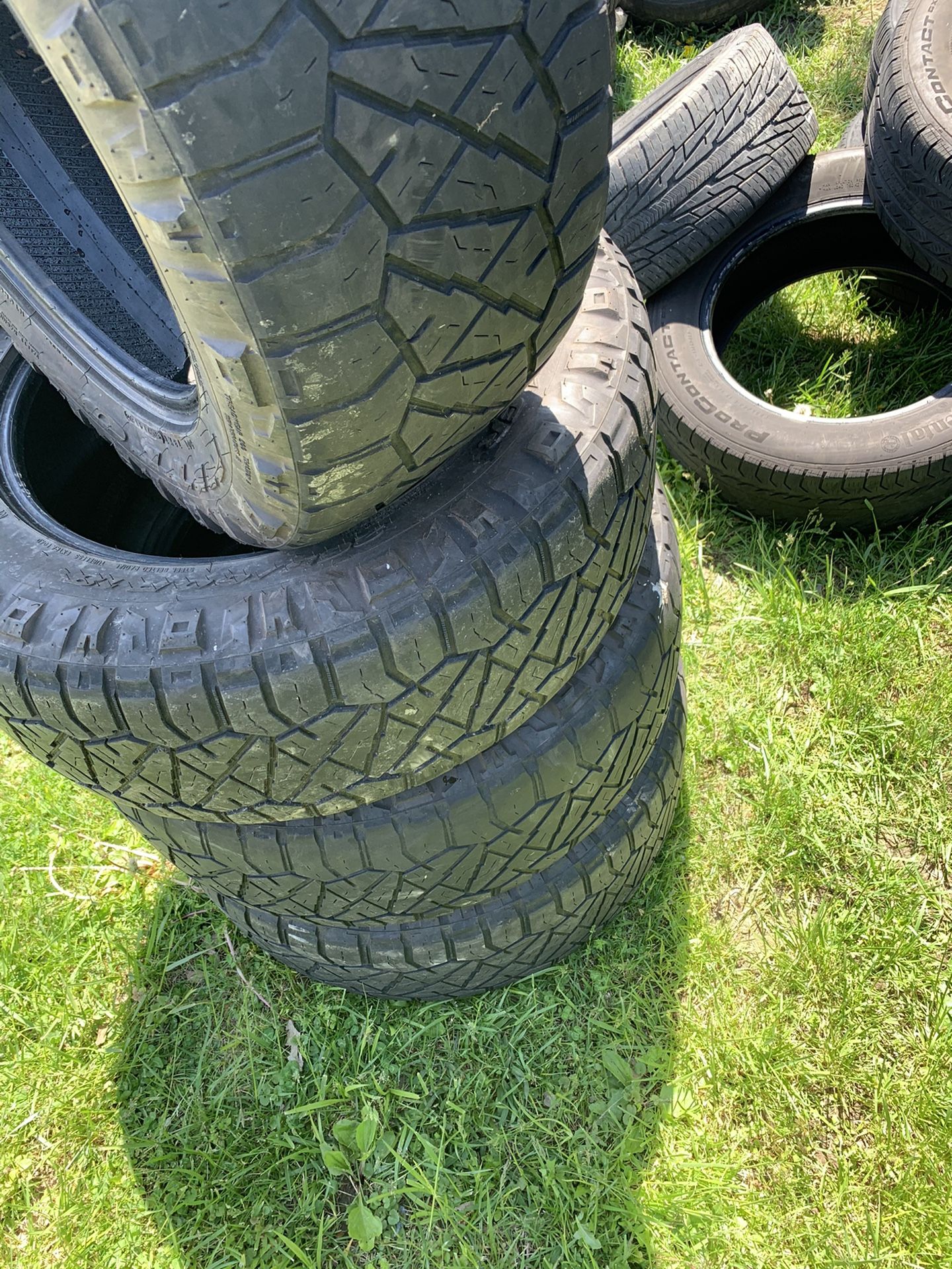 265 60 18 nitto