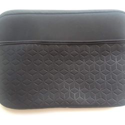 small black neoprene padded zippered tablet case $5 FIRM