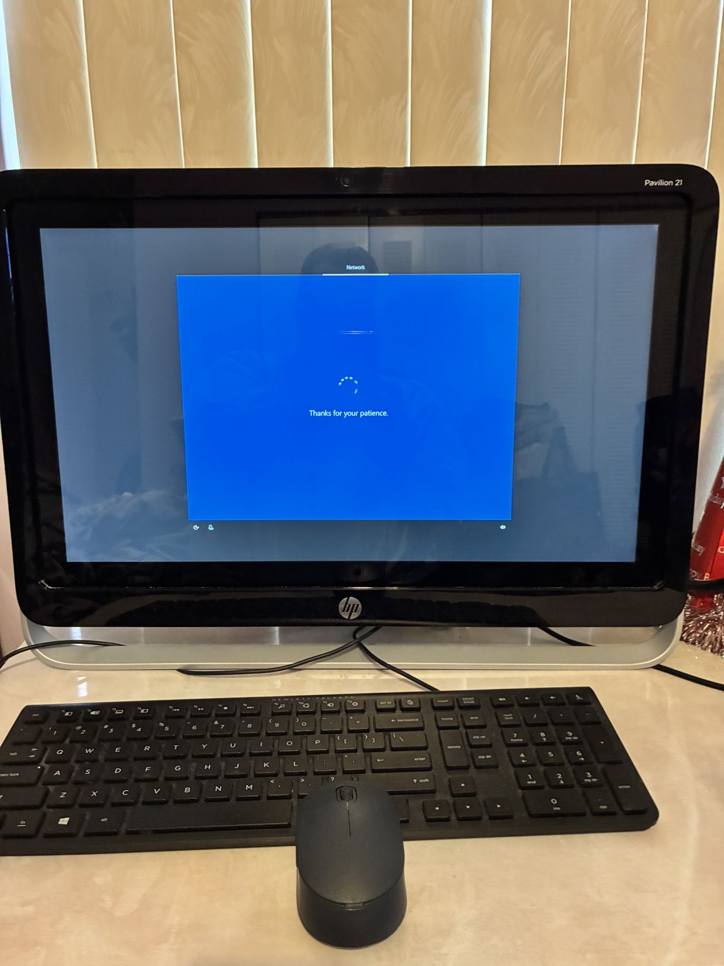 Pavilion 21  Mint Condition Touch Screen Comes With Keyboard And Wireless Mouse  HP 