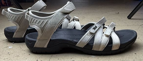 Teva Sandals woman’s 10