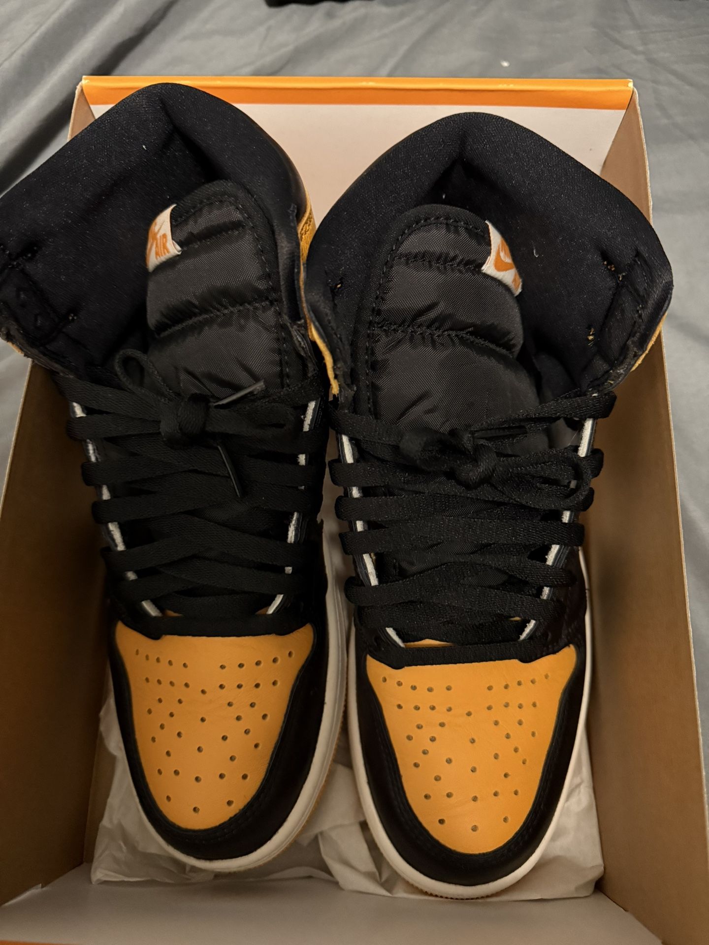 Jordan 1 Retro High Tops Pollen