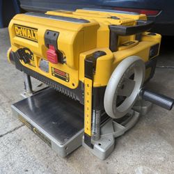 Dewalt 13” Planer
