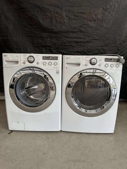 LG washer and dryer laundry set