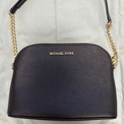 Michael Kors Crossbody Purse 