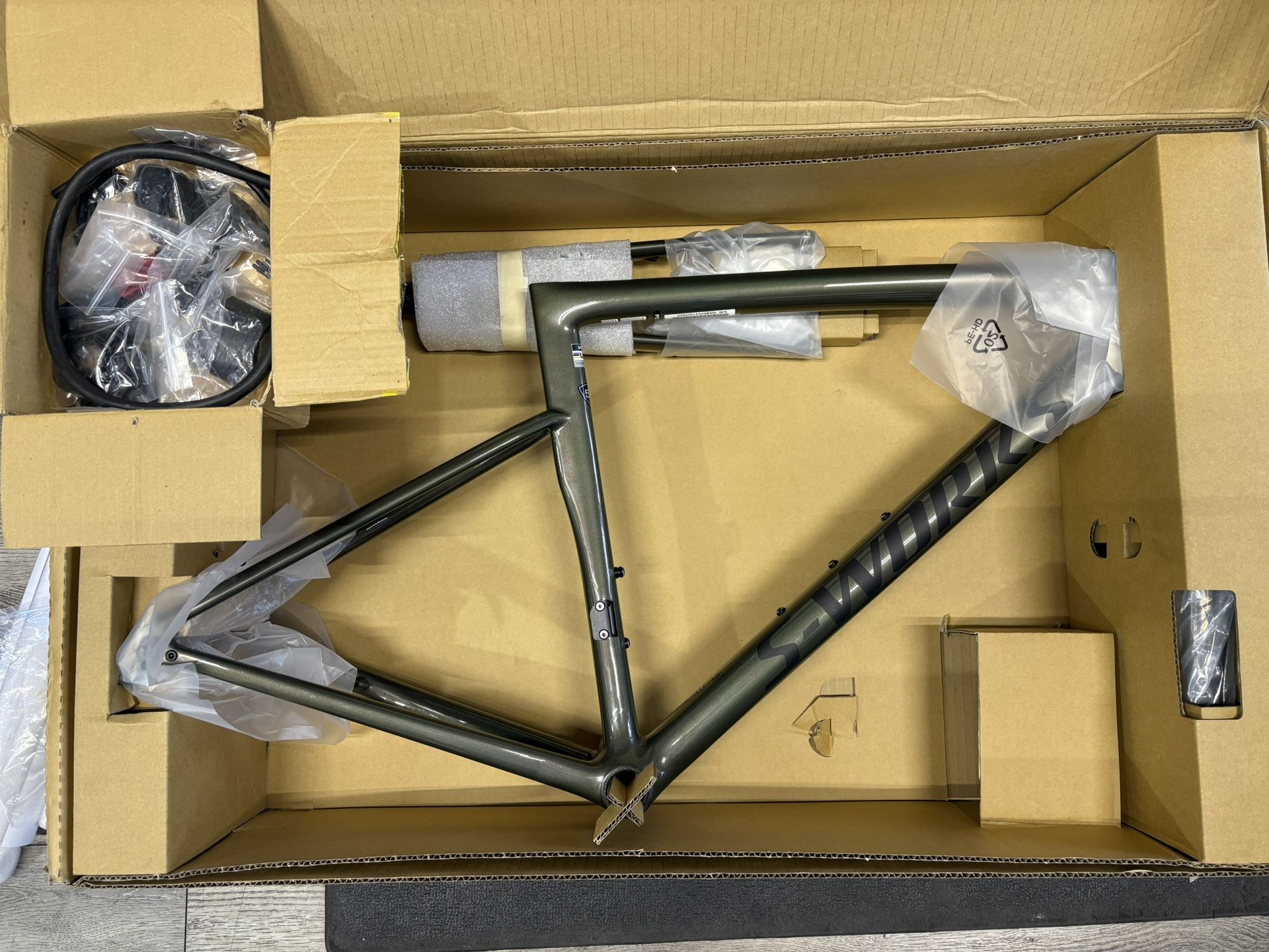 NEW S-Works Tarmac SL8 Carbon Road Bike Disc Frameset 52 cm Size 52cm Small S Specialized