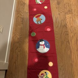 Pottery Barn Kids Christmas Table Runner(17inch by 70inch) 