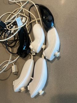 Nintendo Wii Nunchucks lot of 6