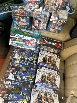 Trading cards ufc nfl wnba