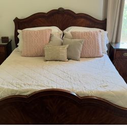 Broyhill Bedroom Set 