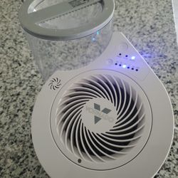 Vornado Evaporative Humidifier With 3 Wick Filters