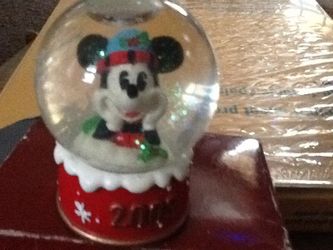 2009 Mickey Mouse Miniature Snow Globe
