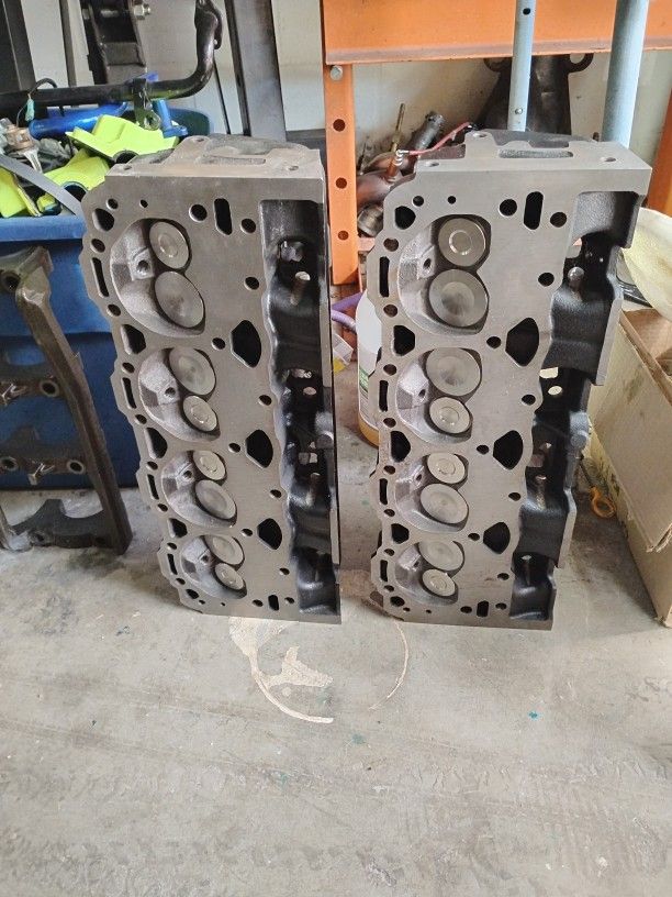 Small Block Chevy Cylinder Heads