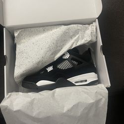 Jordan 4 White Thunder 