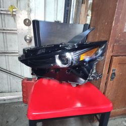2020-2022 MAZDA CX-30 HEADLIGHT 
