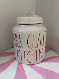 RAE DUNN MRD. CLAUS KITCHEN COOKIE CANISTER