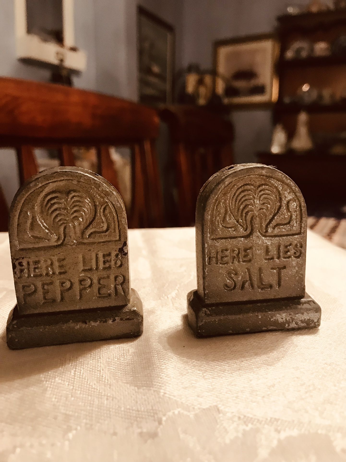 Cast Iron Here Lies Salt And Pepper Shakers (salt Shaker Has A Little Roughness I Believe From The Salt) But In Overall Good Shape