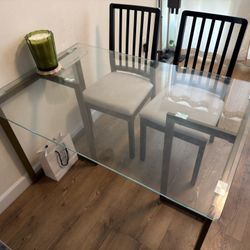 dining kitchen table (glass) 