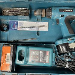 Makita Drill Combo Set