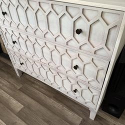 Dresser ( Make A Offer ) 