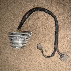 1983 Honda Magna VF750 V45 Regulator Rectifier