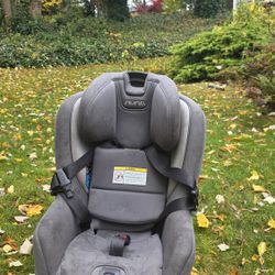Nuna RAVA Car Seat