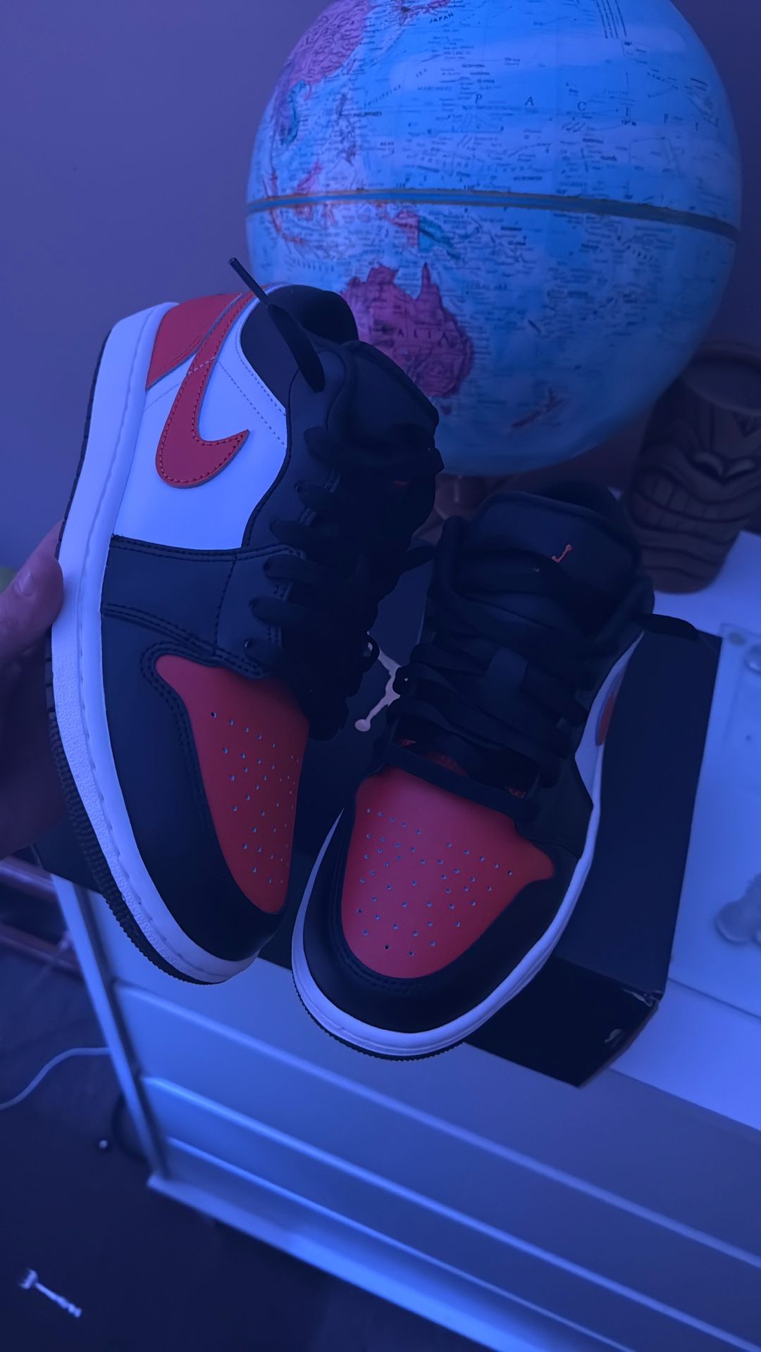 Air Jordan 1 Low Starfish - 9.5M - BRAND NEW