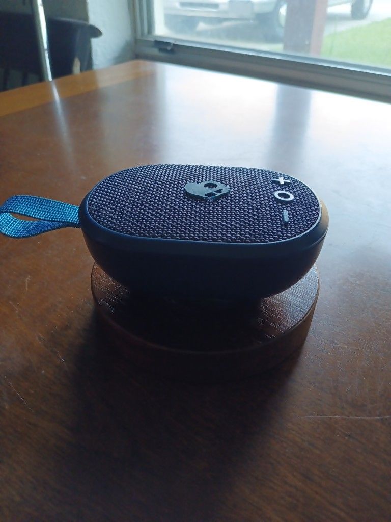 Small Speaker 