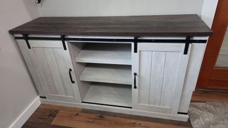 Farmhouse TV Stand / Media Cabinet