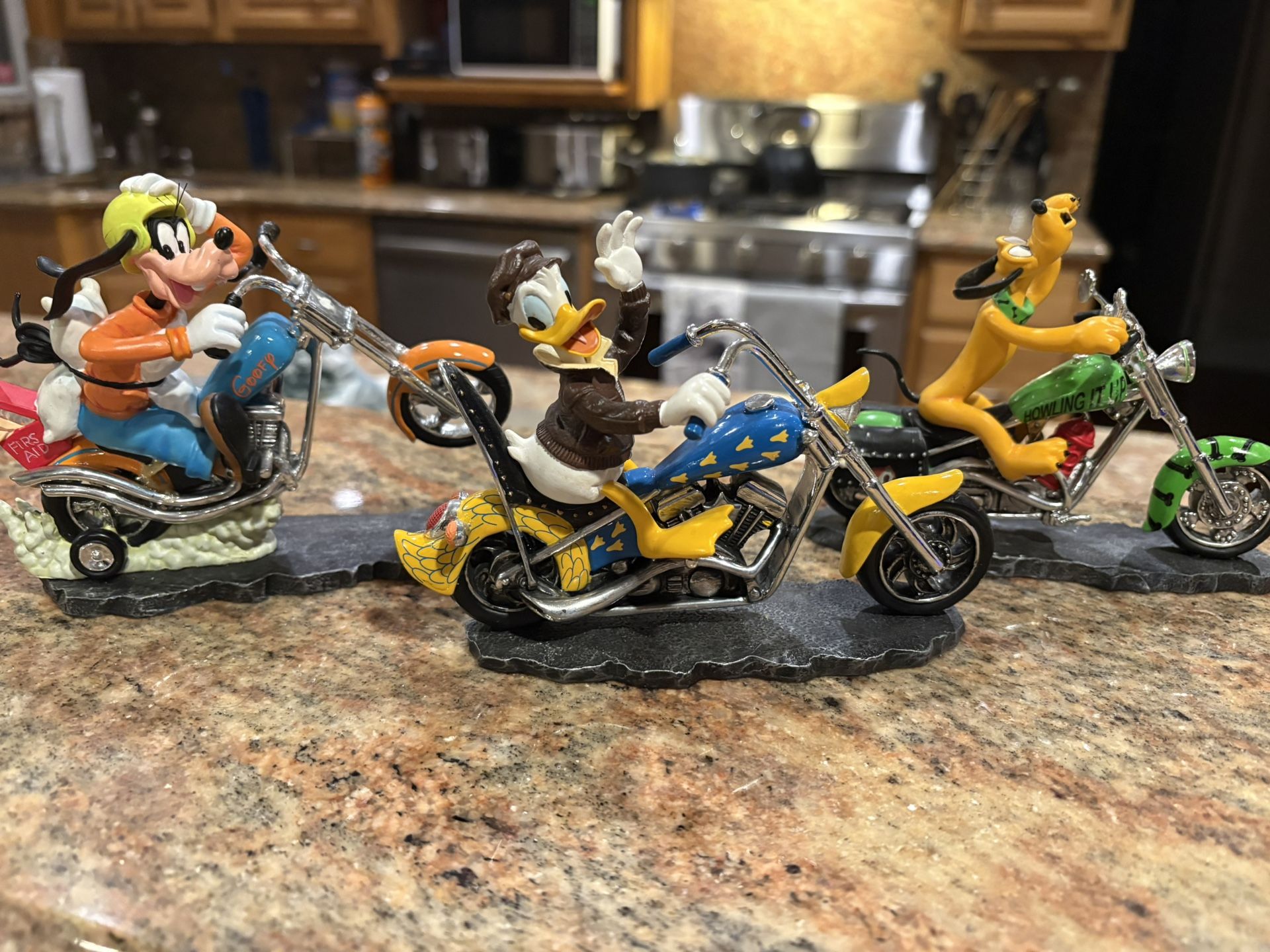 Mickey & Friends Fun on the Open Road