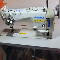 JUKI Double needle sewing machine
