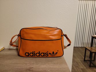 Vintage adidas bag 1970 top