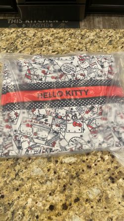 Hello kitty purse