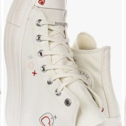 Converse Chuck Taylor All Star Lift sneakers with heart embroidery in cream 
