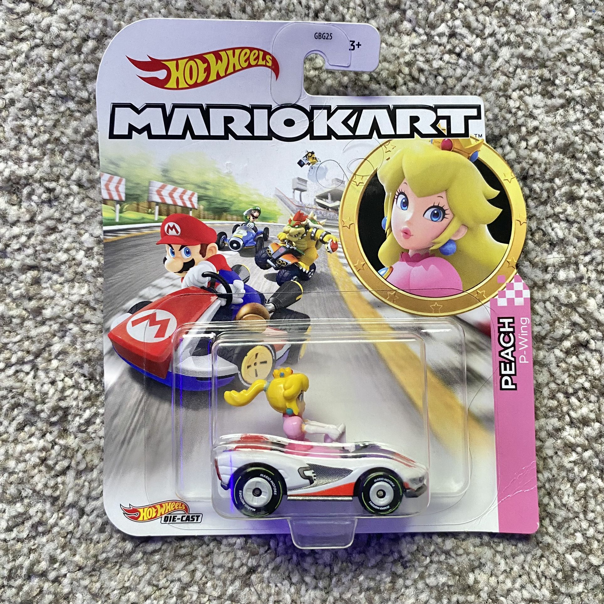 2020 HOT WHEELS MARIO KART: PEACH (P-WING) DIE-CAST
