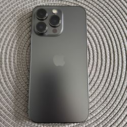 Apple iPhone 13 PRO. Space Grey 256GB. Unlocked For All Carriers. 