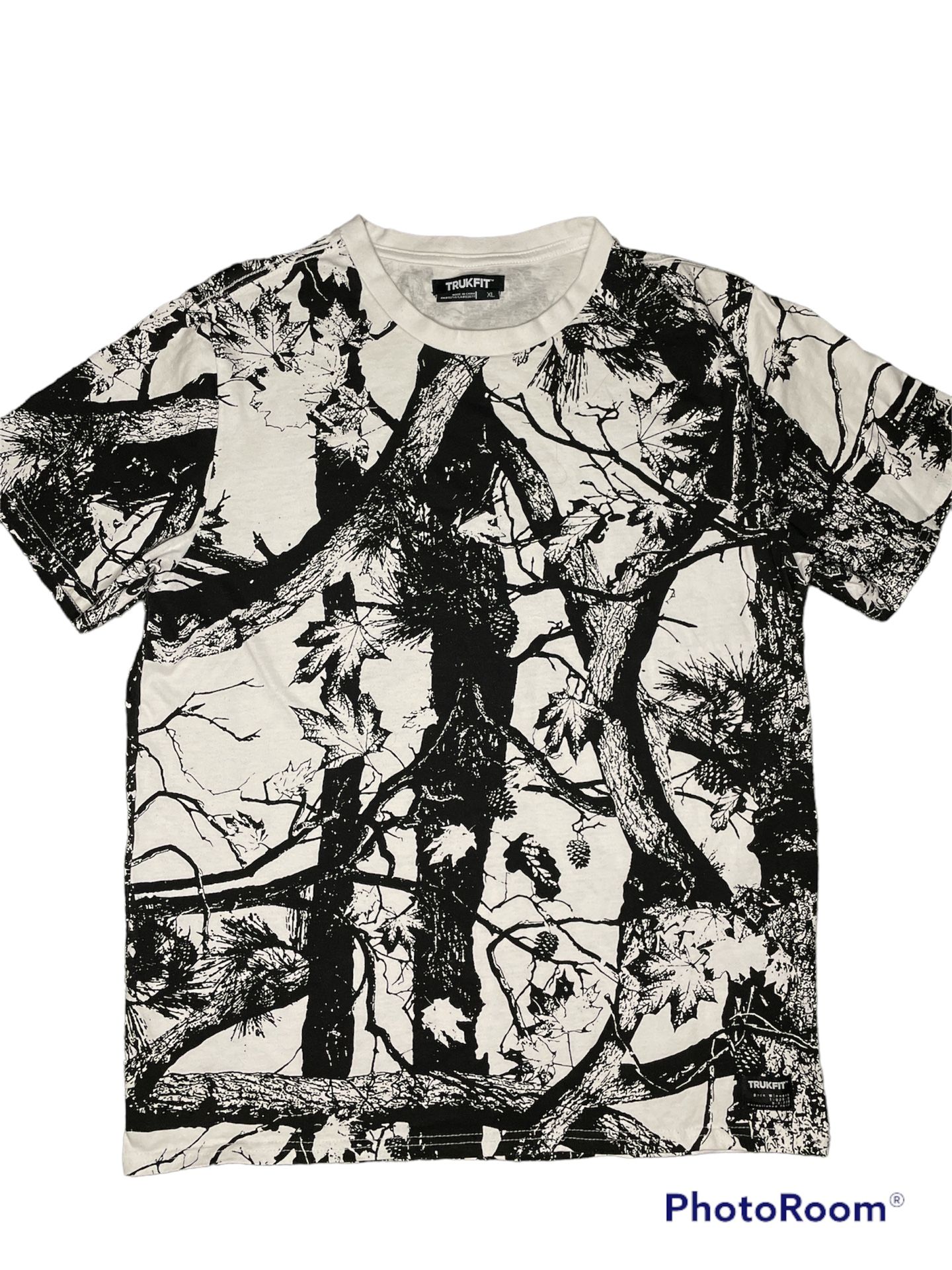 TRUKFIT T-Shirt All Over Print Sz XL Black and white