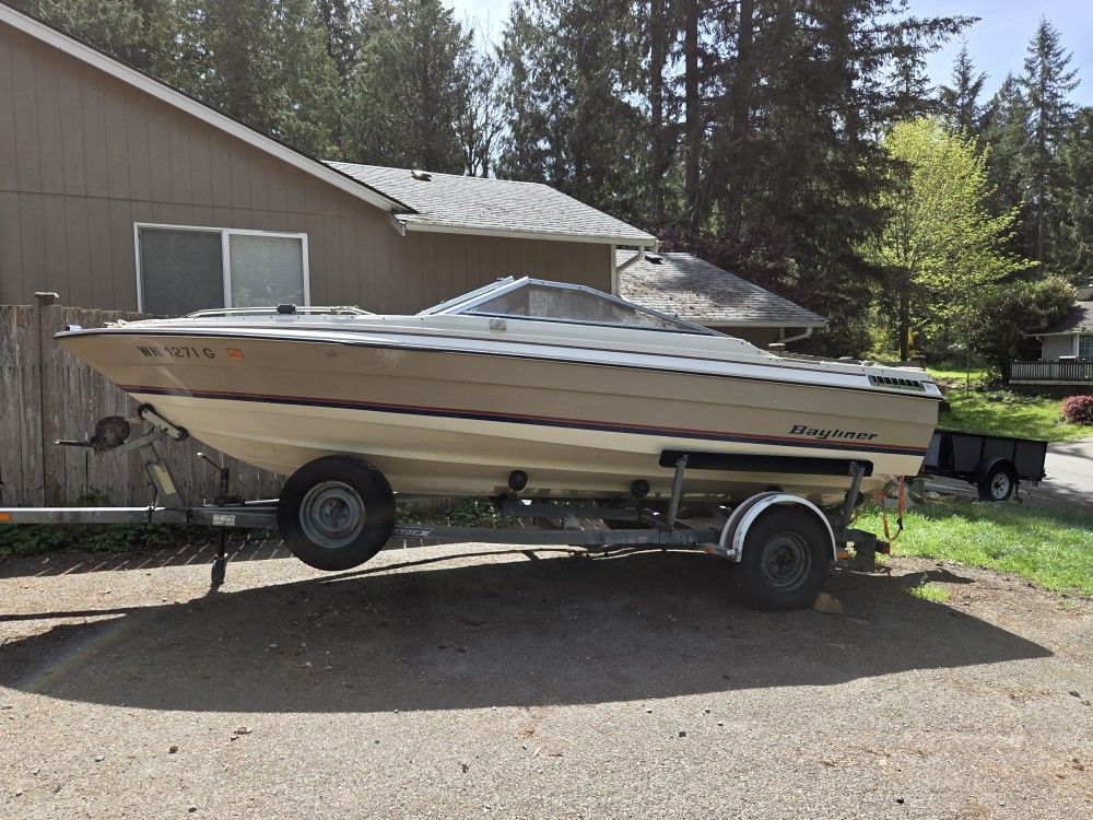 1983 Bayliner Capri