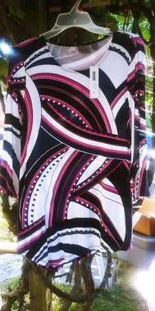 NWT Chico's Women's Top size 0 (S)