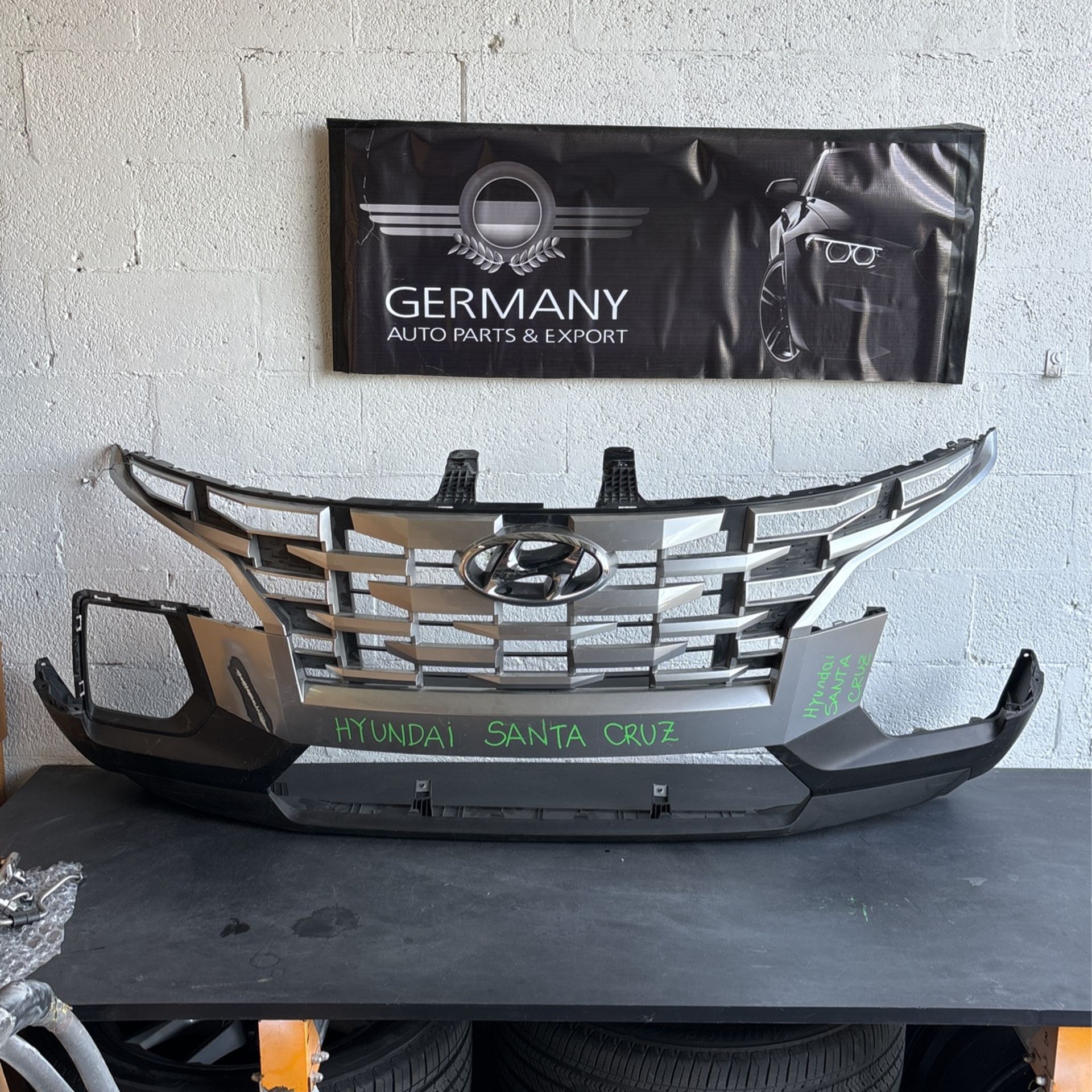 Hyundai Santa Cruz Front Grill And Bumper 