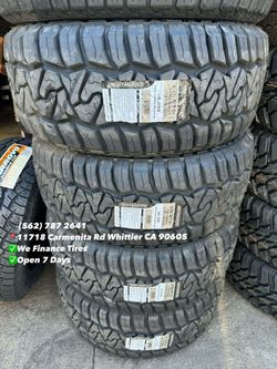 305/55R20 Gritmaster R/T New Set of Tires Installed and Balanced Set de Llantas Nuevas Instaladas y Balanceadas