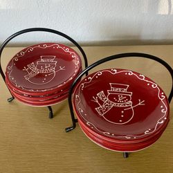 Two Sets of 4 Signature Housewares Snowman 6” Red Plates With Black Metal Caddies