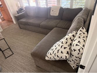 Very comfy couch