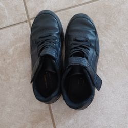 Black Skechers Boy's Shoes Sneaker, Size 4