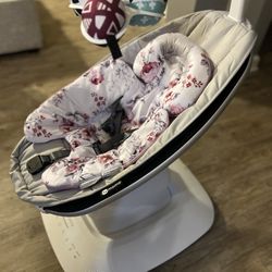 4moms mamaRoo Multi-Motion Baby Swing with Cushion Insert – Like Newborn