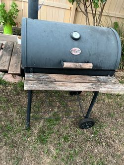 Char-Griller Charcoal Barrel Grill