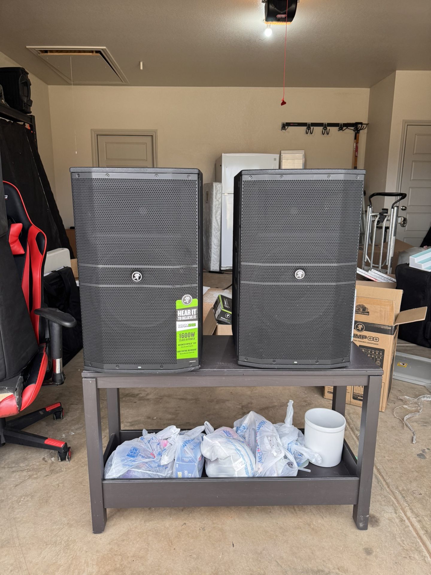 Mackie DRM-(contact info removed)W Powered Loudspeakers (Pair) - Includes Covers - Excellent Condition