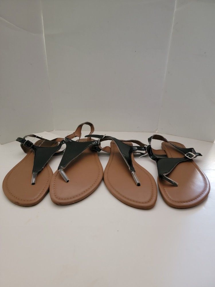 Women Flat Patent Leather Sandals. Nwt. Size 6. $2 each