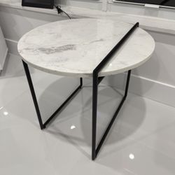New Beautiful Modern White Marble End Table, diameter: 22.00 height: 19.00,  Was $200 At City Furniture  