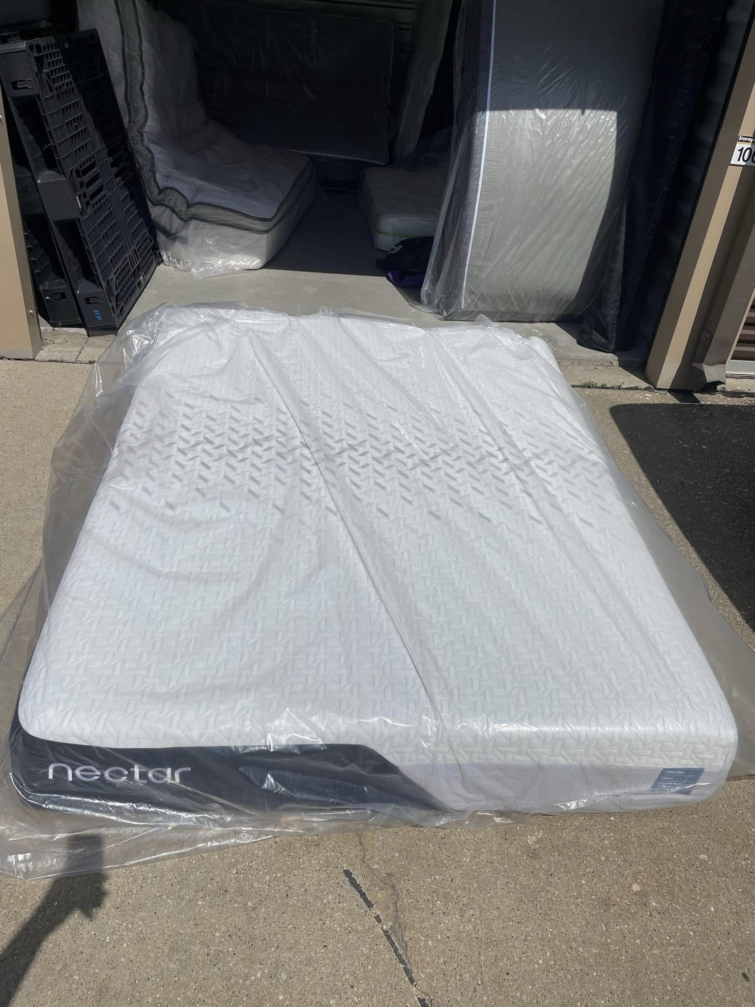 Queen Mattress - Nectar $300
