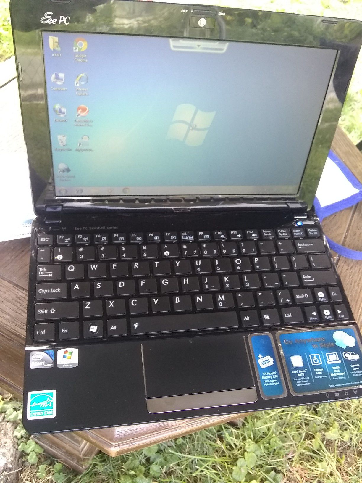 Asus 10" mini laptop